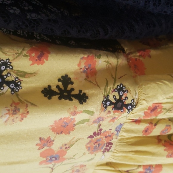 Free People yellow and black v-neck peplum wide cuff sleeves embroidery shirt XS - Picture 5 of 7